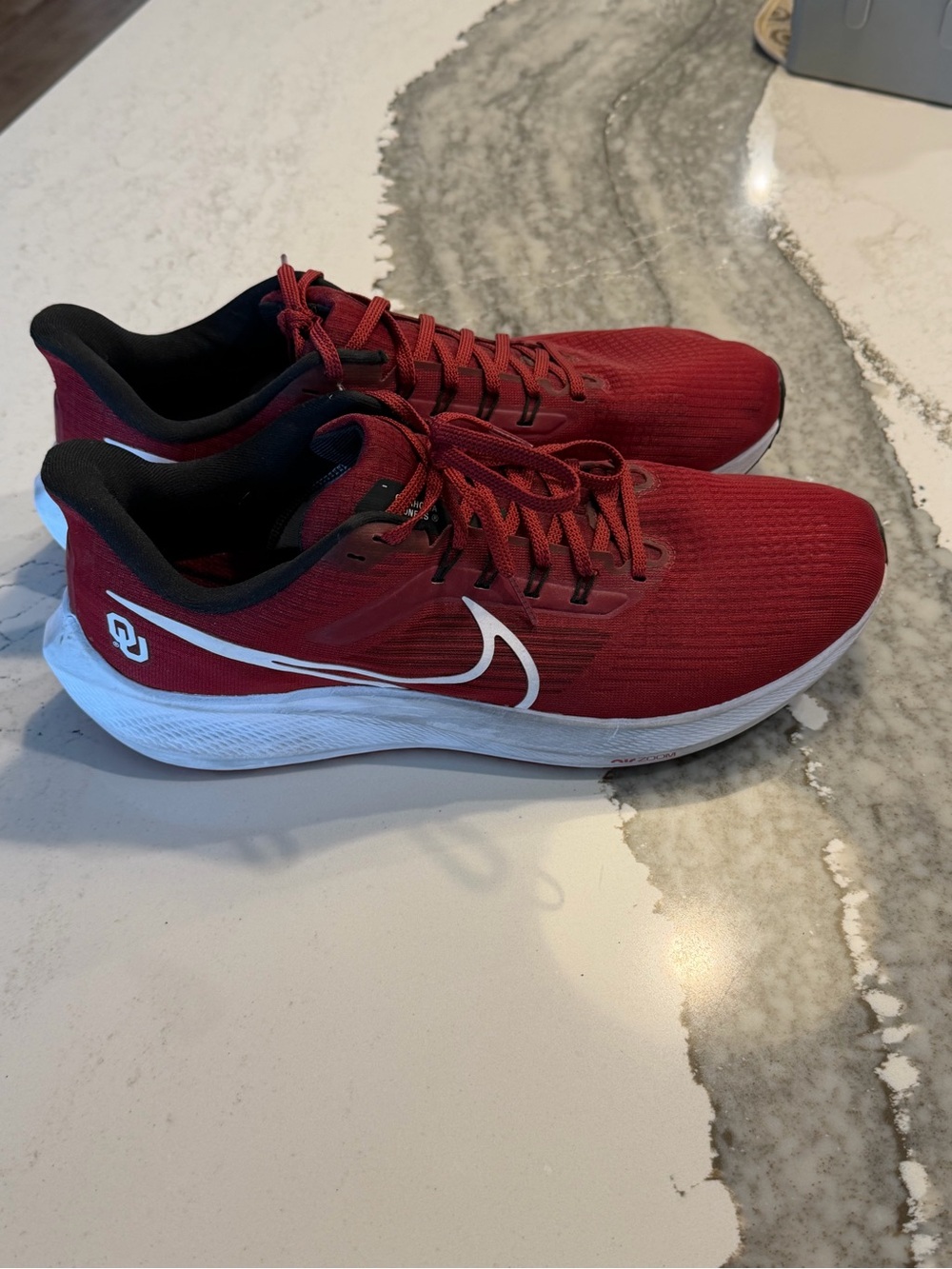 OU Nike Men’s Crimson OU Athletic Running Shoes with White Swoosh